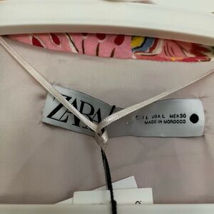 Zara silk kimono lined size L. Brand new never worn with tags